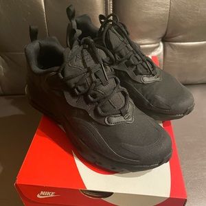 Nike Air Max 270 React